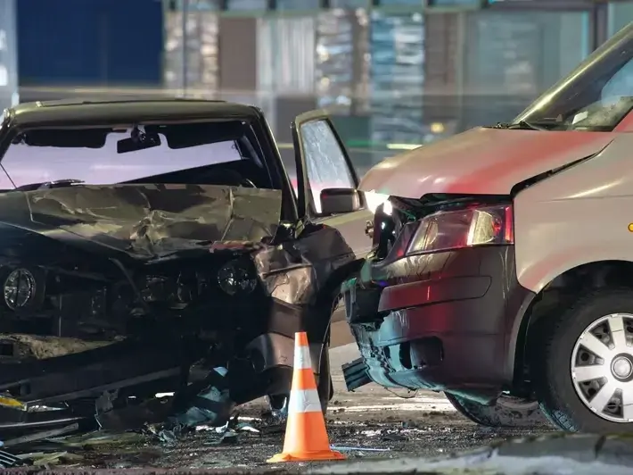 Lyft injury lawyer helping passenger after collision in Historic Downtown Glendale